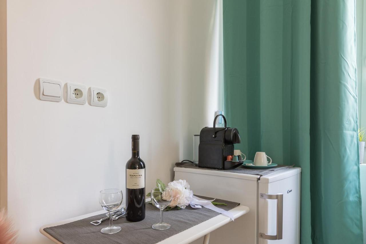 Aphrodite Apartment Атина Екстериор снимка