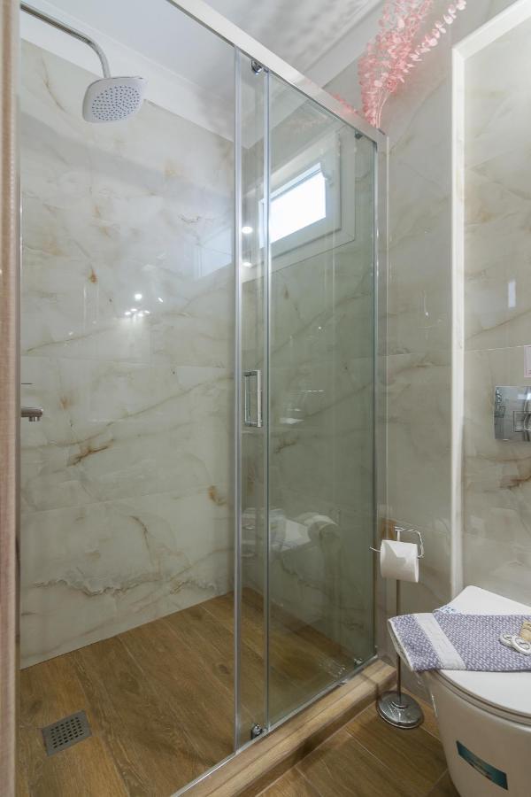 Aphrodite Apartment Атина Екстериор снимка